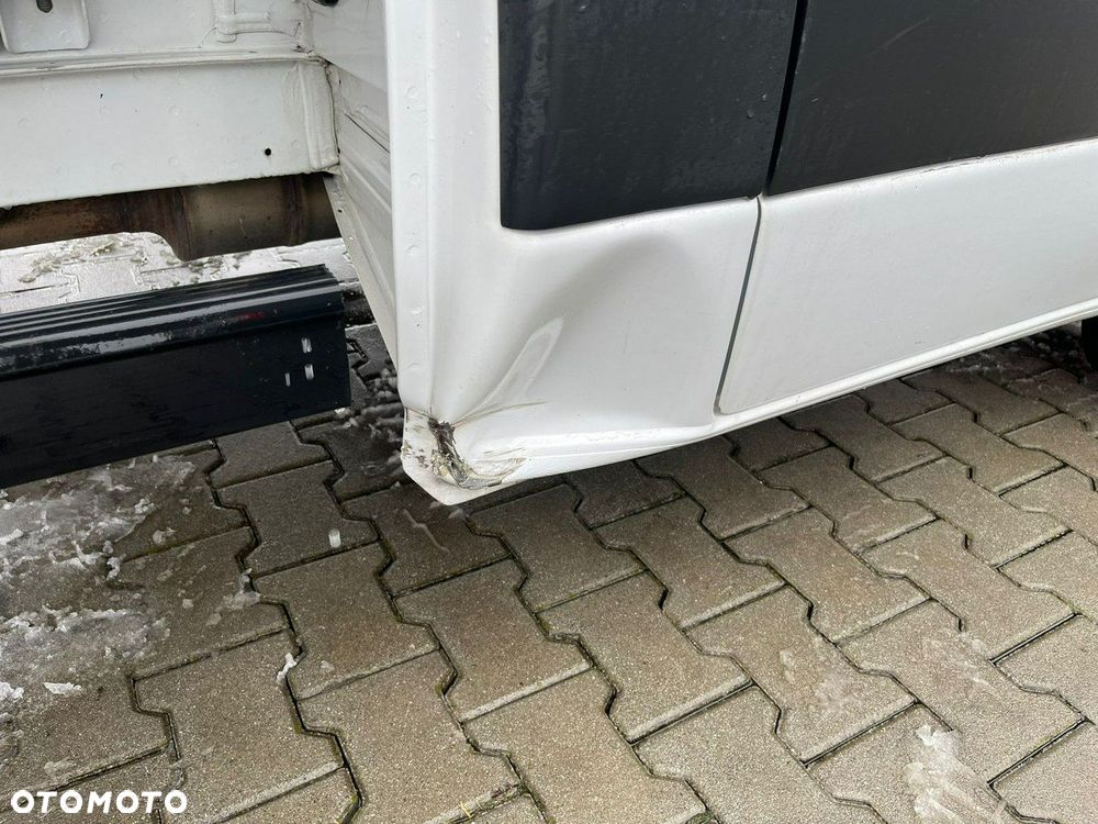 Mercedes-Benz Sprinter - 9