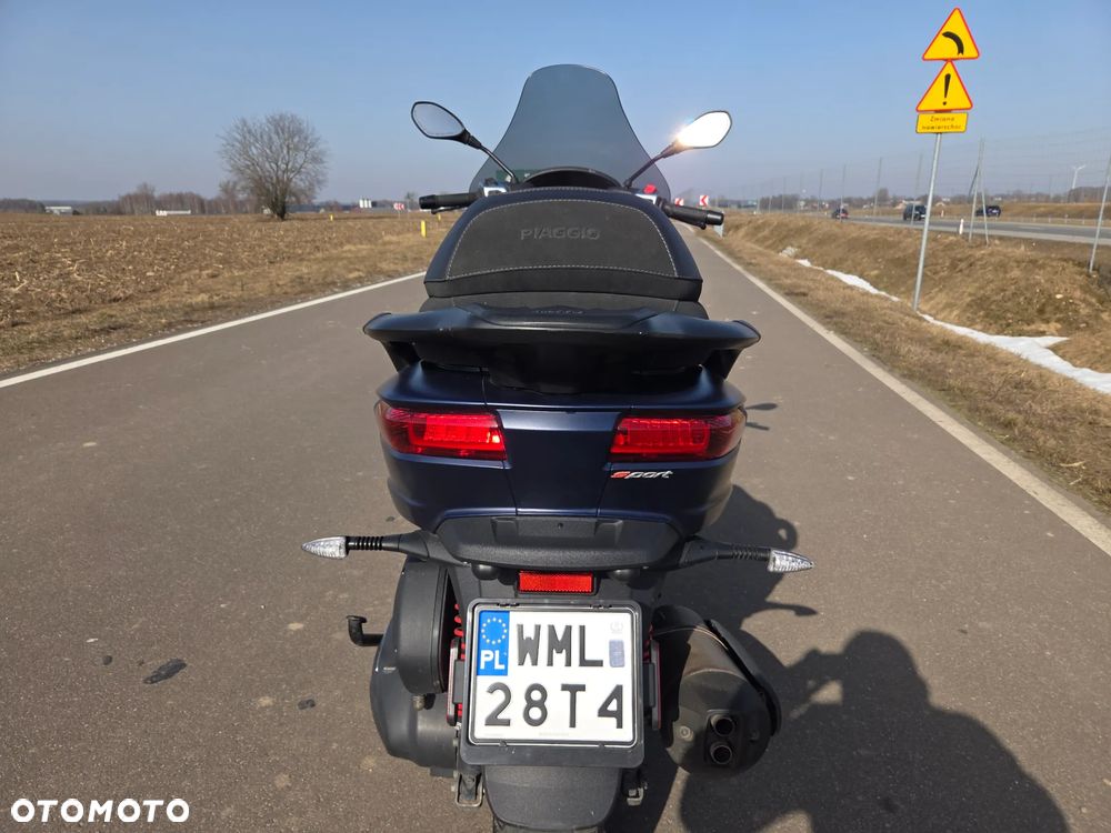 Piaggio MP-3 - 2