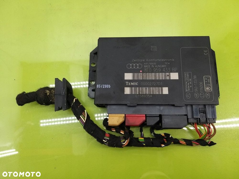 Moduł KOMFORTU sterownik Audi A4 B7 8F 2,0 TDI 2004-2007 R 8E0959433BP - 1