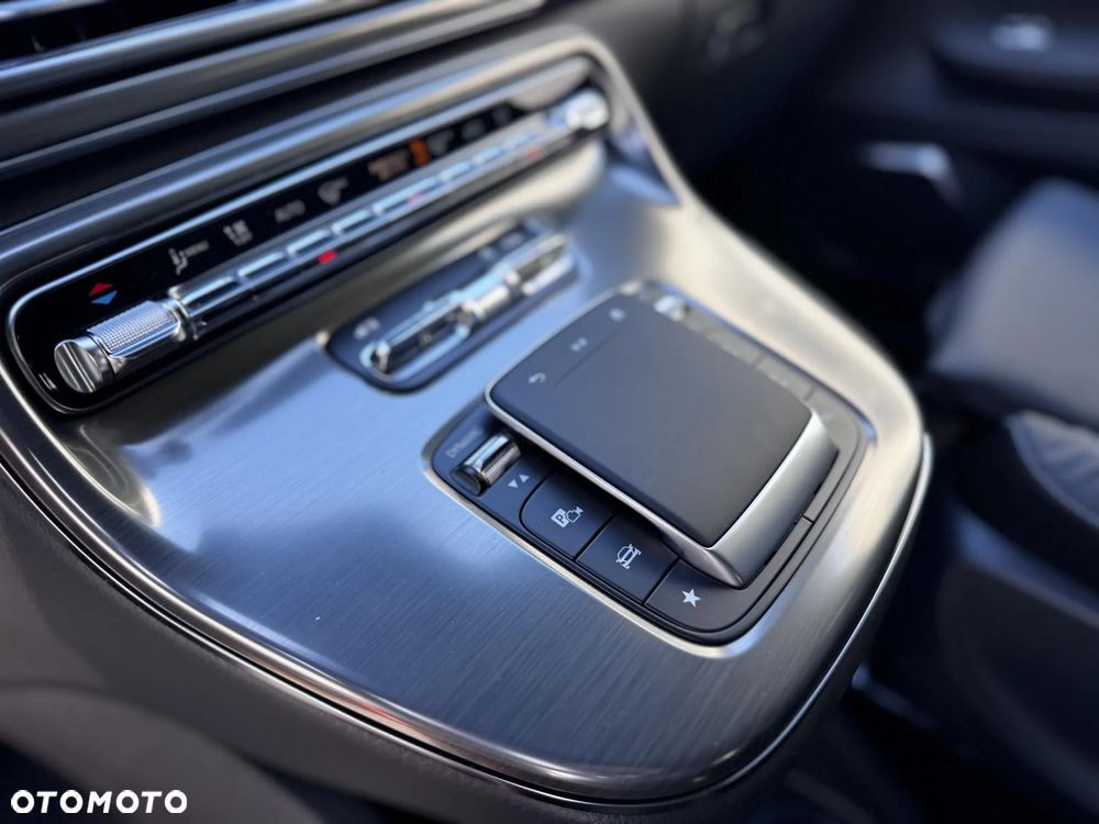 Mercedes-Benz Klasa V 300 d 4-Matic 9G-Tronic Exclusive (ekstra d³) - 11