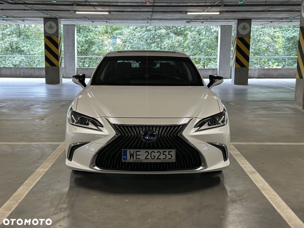 Lexus ES 300h Business Edition + - 5
