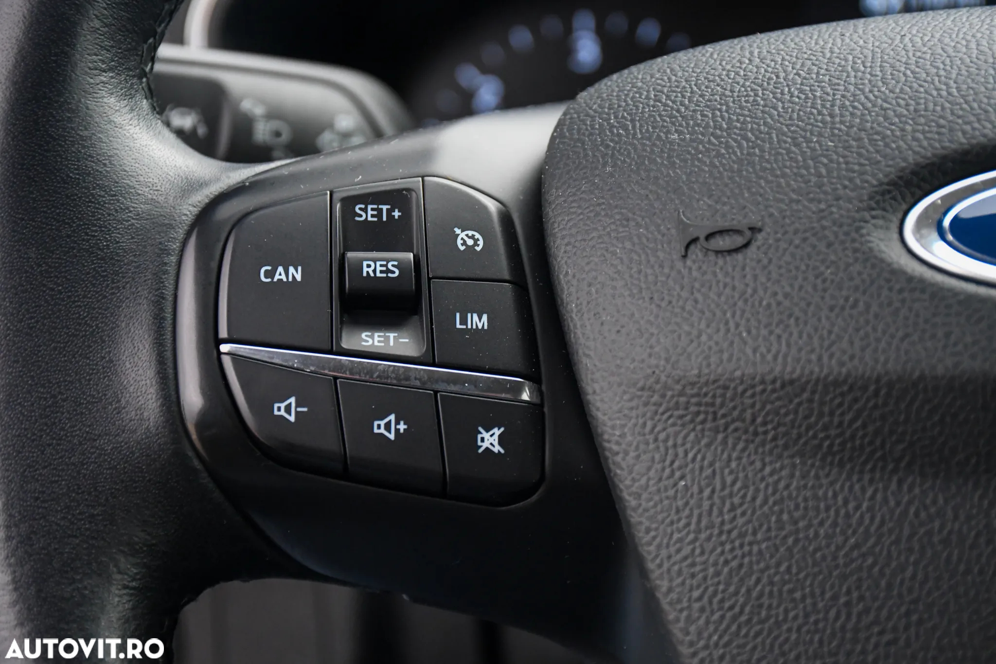 Ford Focus 1.5 EcoBlue Titanium Business - 26
