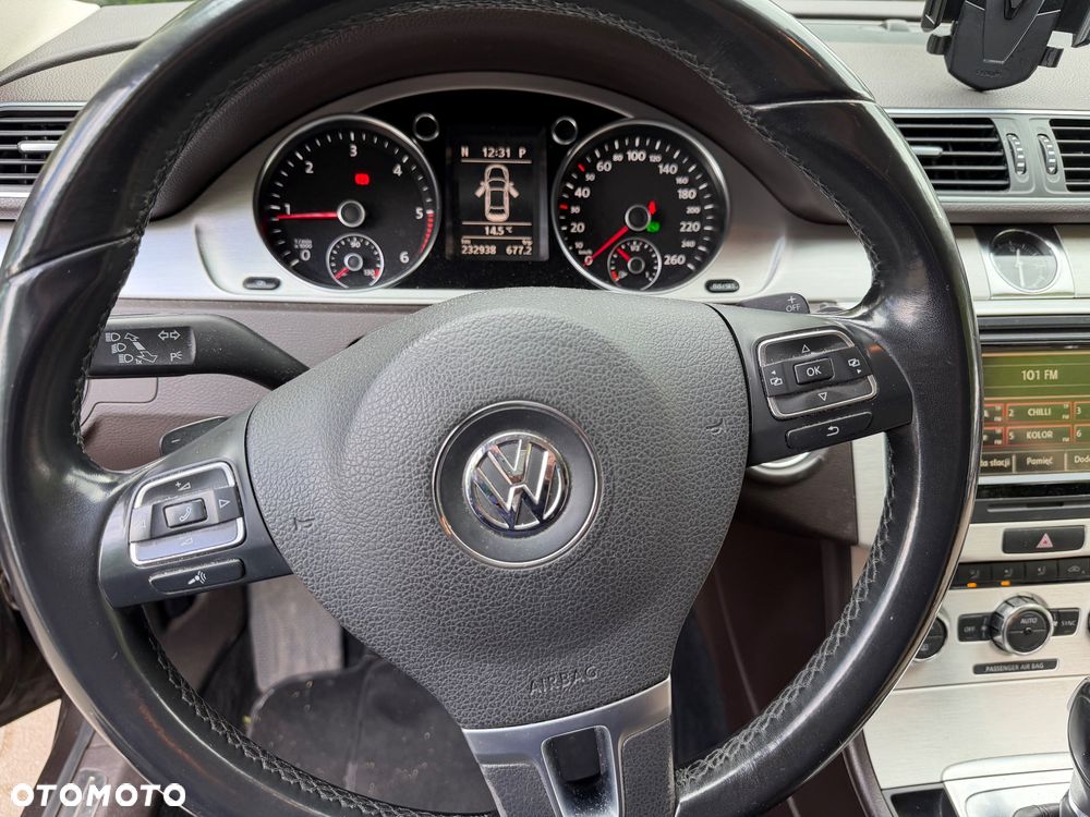 Volkswagen Passat 2.0 TDI Highline DSG - 6