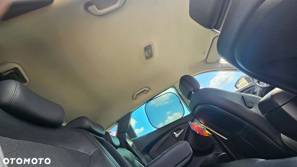Hyundai ix35 2.0 Style 2WD - 24