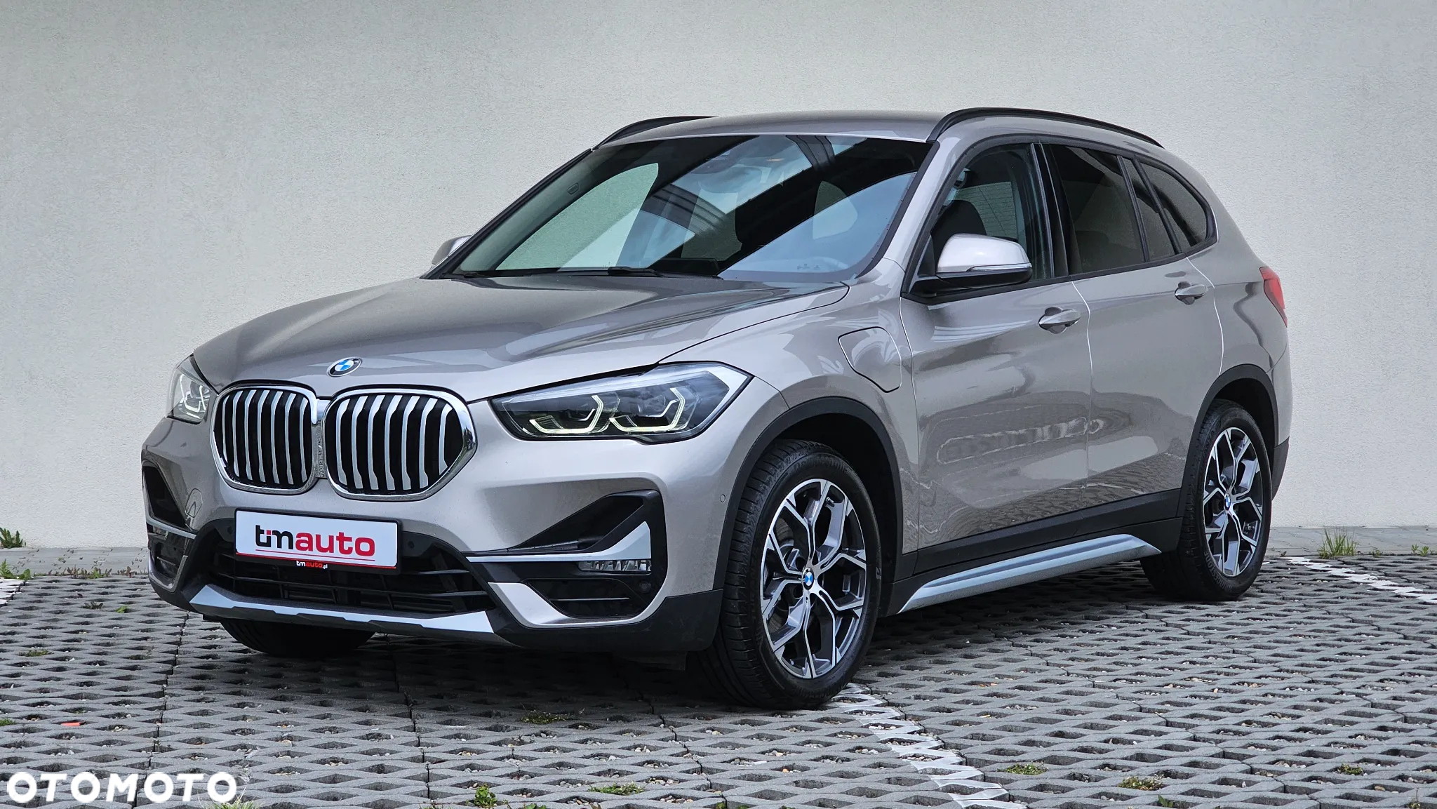 BMW X1 xDrive25e xLine - 2