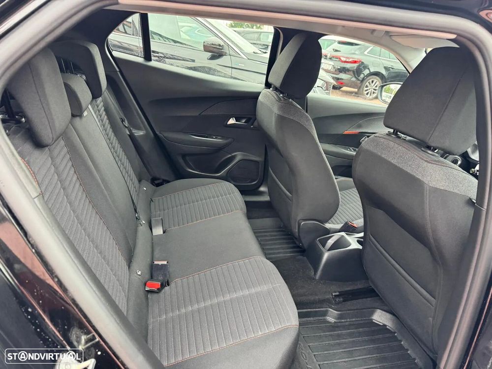 Peugeot 2008 1.2 PureTech Active Pack - 18