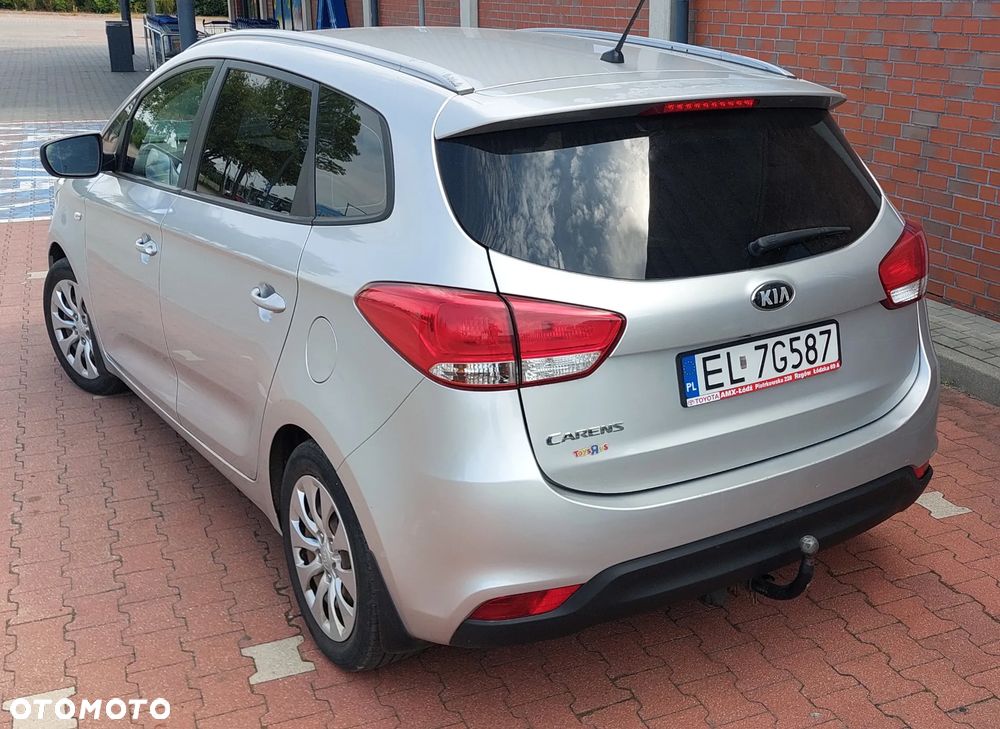 Kia Carens 1.6 GDI M - 3