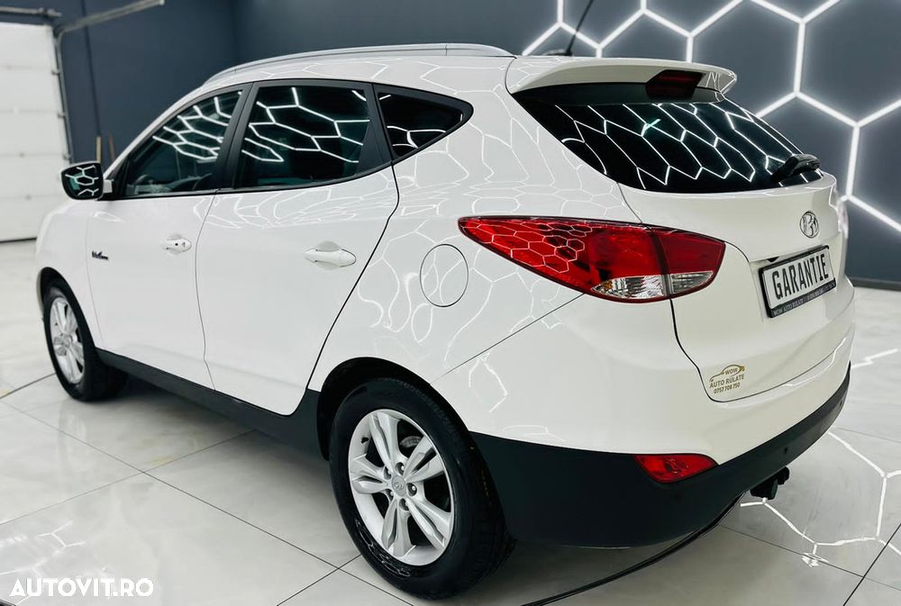 Hyundai ix35 1.7 CRDI 2WD blue Finale Gold - 3