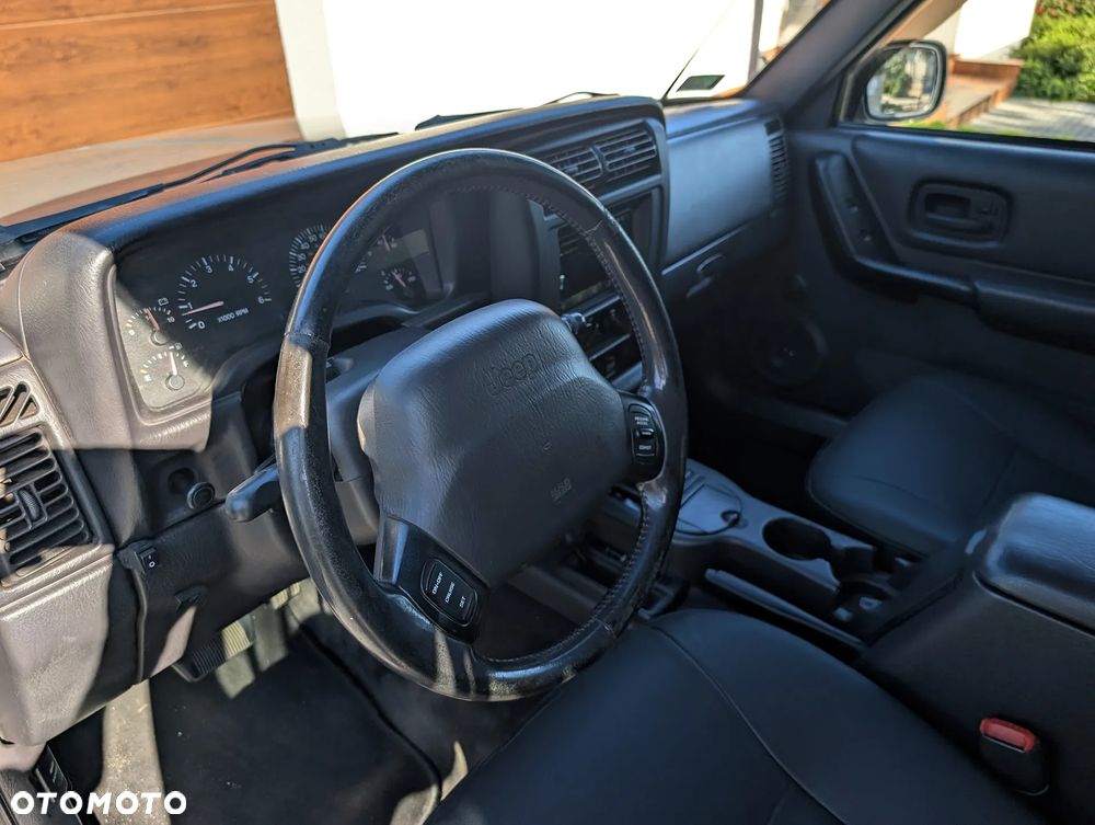 Jeep Cherokee 4.0 - 14