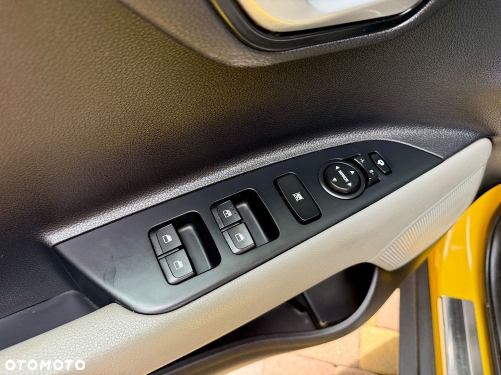 Kia Stonic 1.4 L - 27