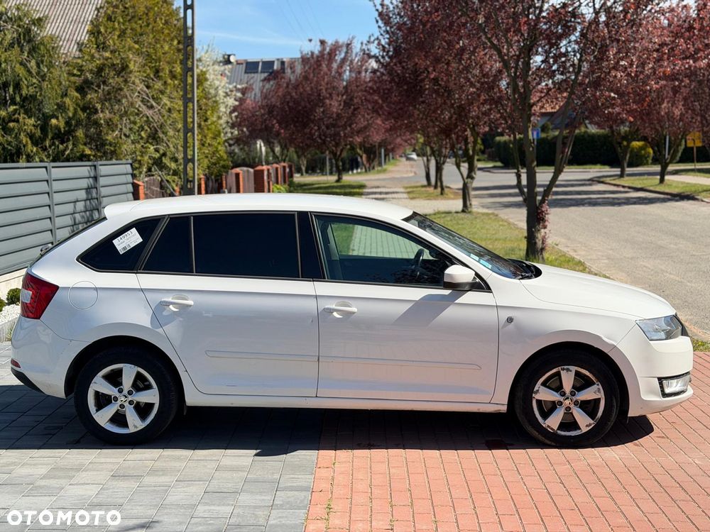 Skoda RAPID 1.6 TDI DSG Active - 4