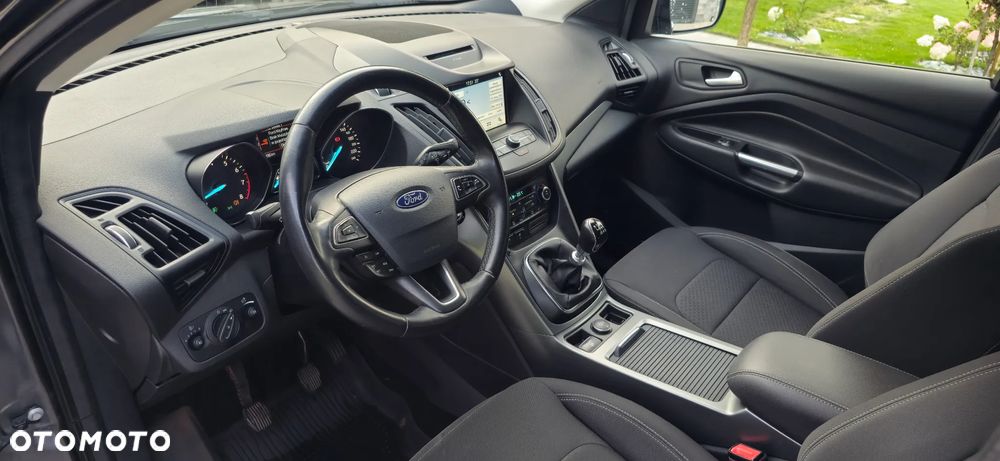 Ford Kuga 1.5 EcoBoost 2x4 Business Edition - 15