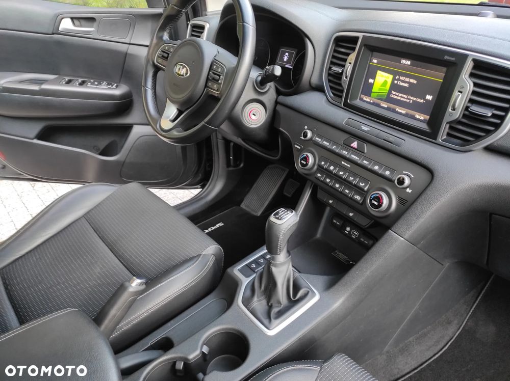 Kia Sportage 1.7 CRDI 2WD Dream-Team Edition - 19