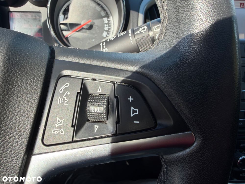 Opel Astra - 16