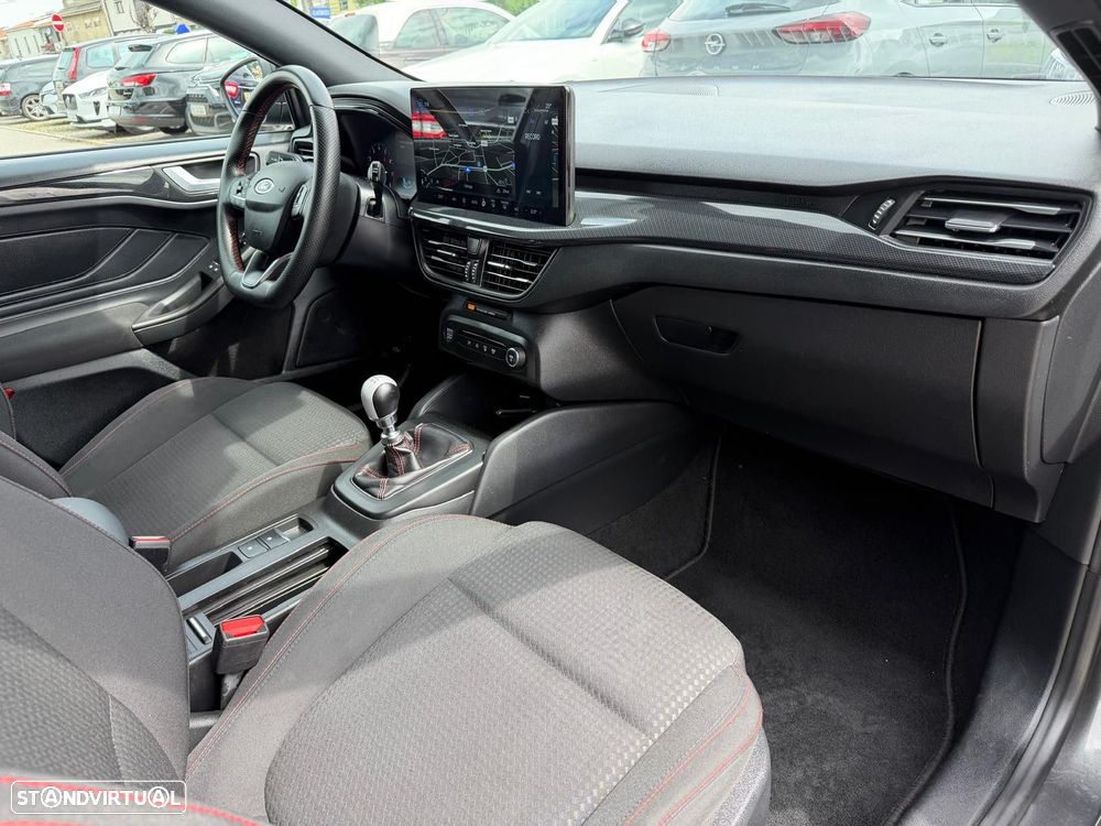 Ford Focus SW 1.0 EcoBoost MHEV ST-Line - 16