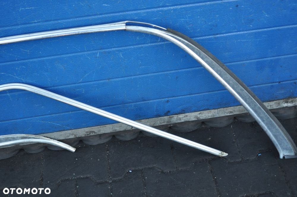 MERCEDES W123 LISTWA DACHU DACHOWA KOMPLET - 8