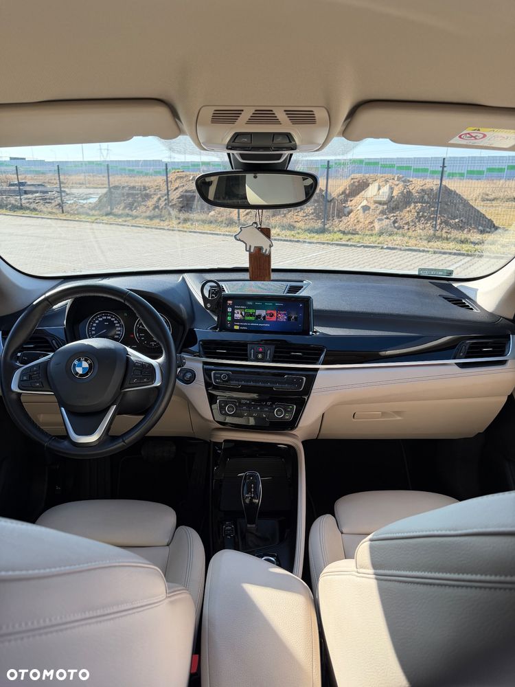 BMW X1 sDrive18i Sport Line - 25