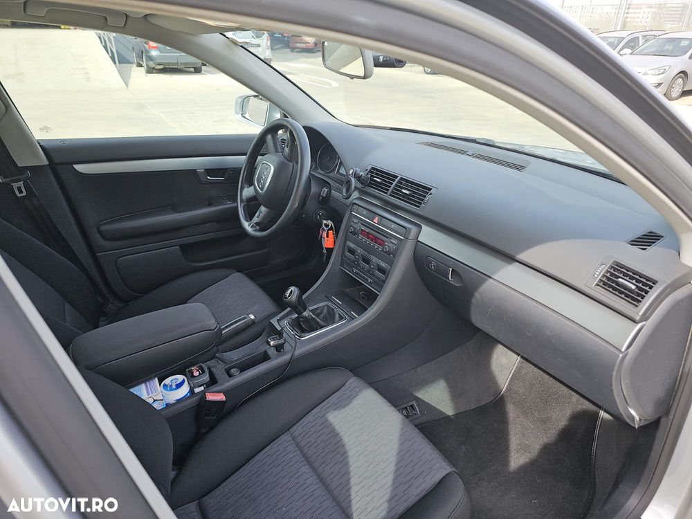 Audi A4 Limuzina 2.0 - 6
