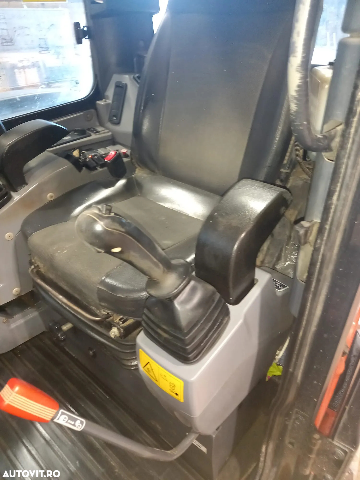 Kubota U48 - 8