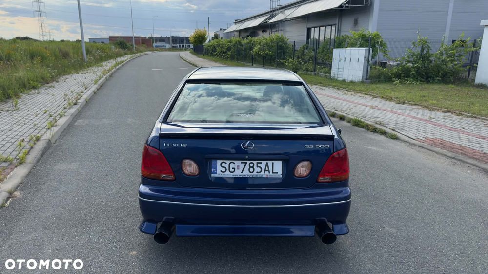 Lexus GS - 7