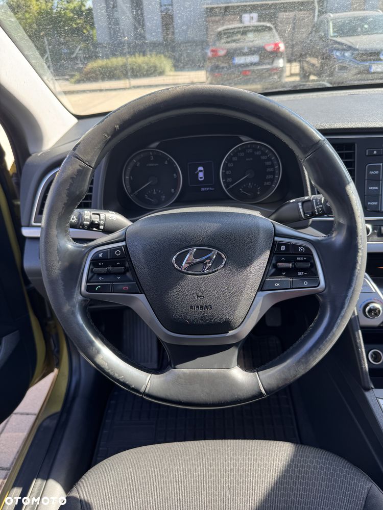 Hyundai Elantra 1.6 CRDi Classic + - 11