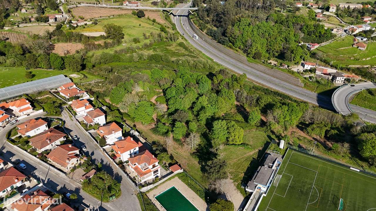 Vende-se terreno urbanizável com 42633m2 na Toutosa, Marco de Canavese - Grande imagem: 5/16