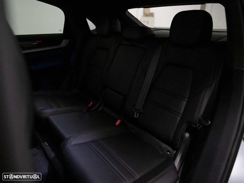 Porsche Cayenne Coupé S E-Hybrid - 42