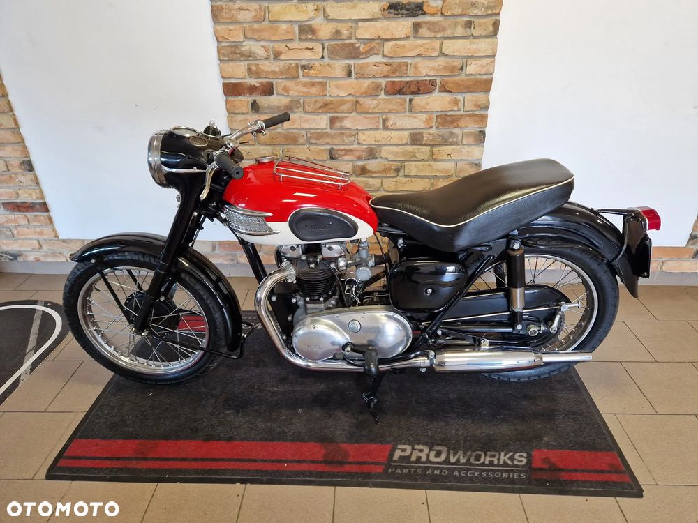 Triumph Speed Twin - 8