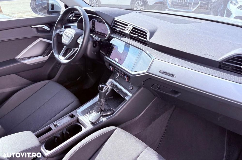 Audi Q3 45 TFSIe ack S tronic S line - 7