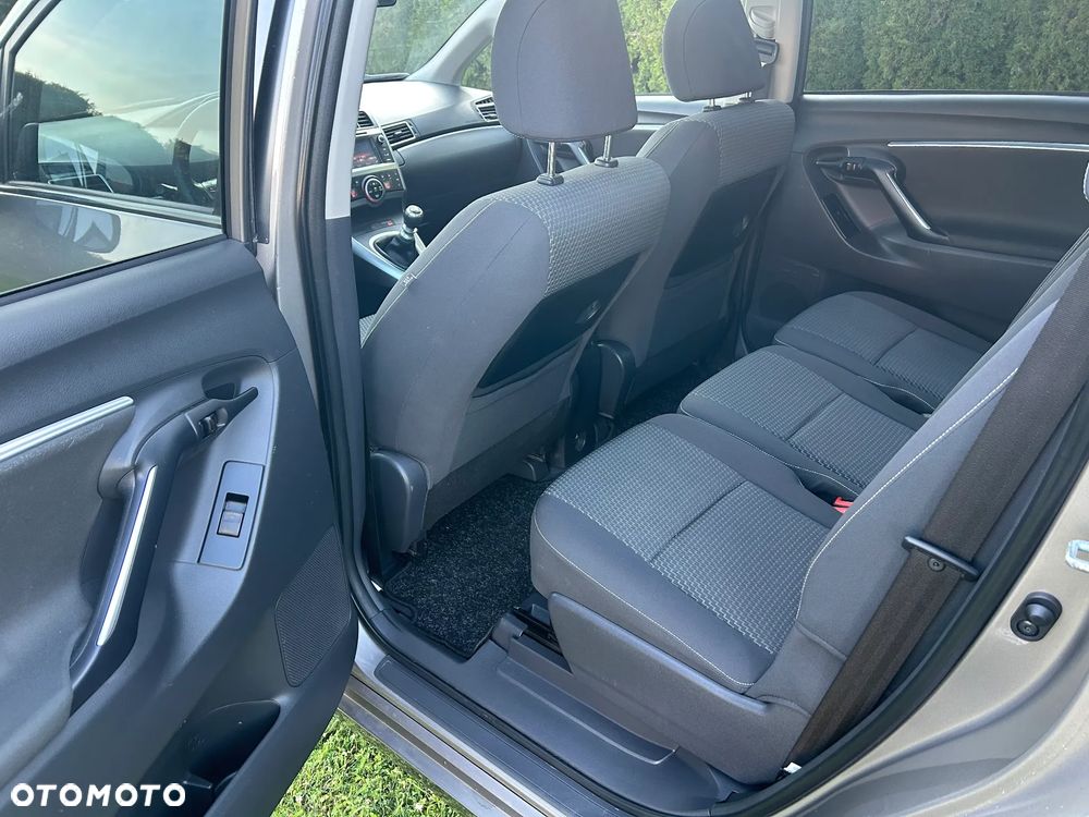Toyota Verso 1.6 D-4D Active EU6 - 11