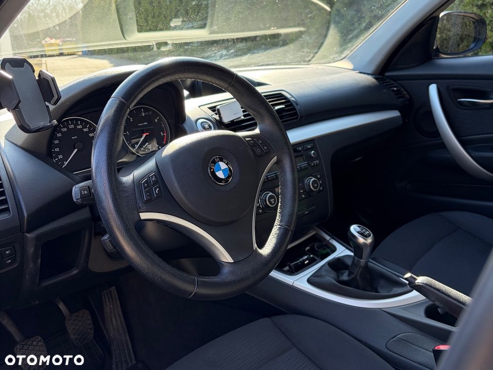 BMW Seria 1 118d DPF - 14