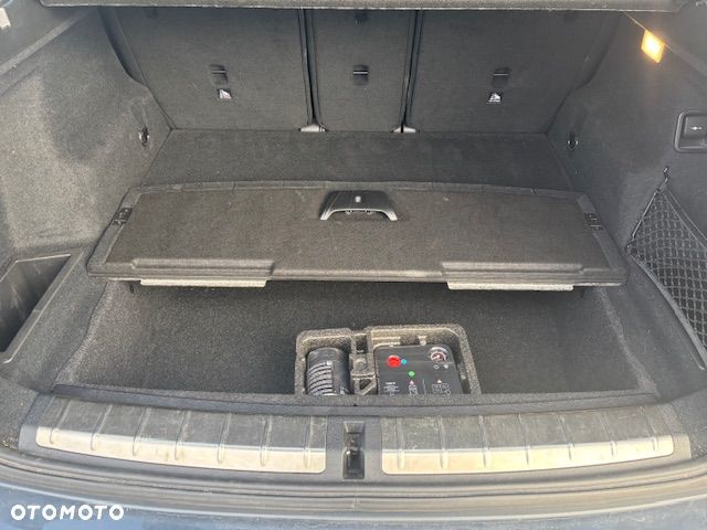 BMW X1 sDrive18i - 11