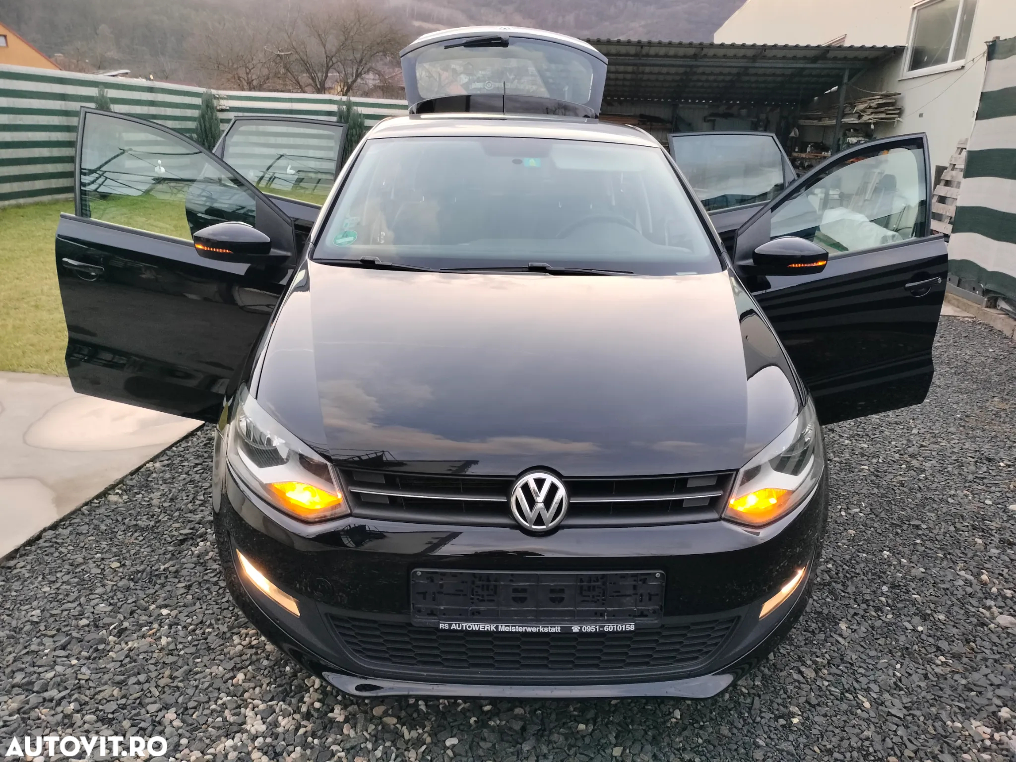 Volkswagen Polo 1.2 TSI Black/Silver Edition - 8