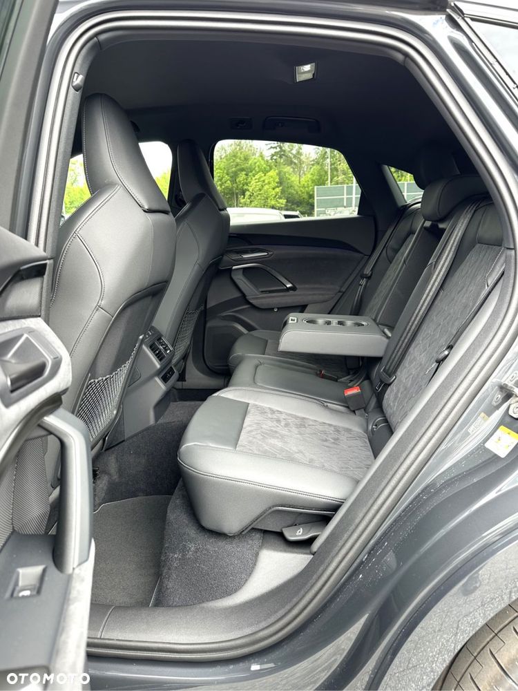 Audi Q5 Sportback - 22