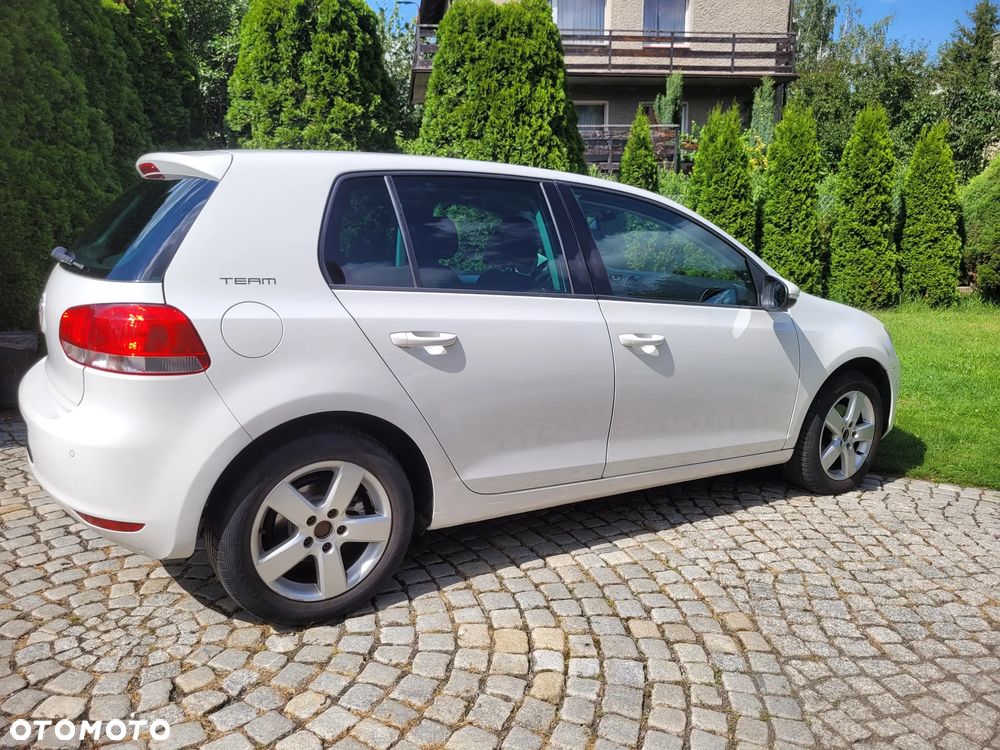 Volkswagen Golf 1.2 TSI Team - 1