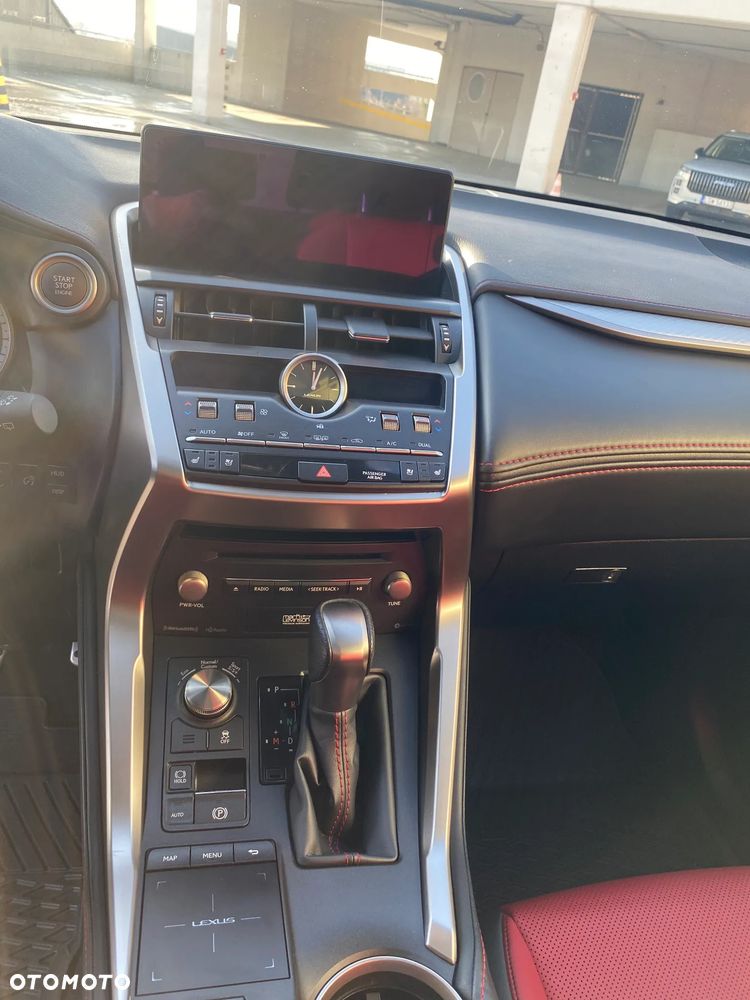 Lexus NX 300 AWD F SPORT - 10