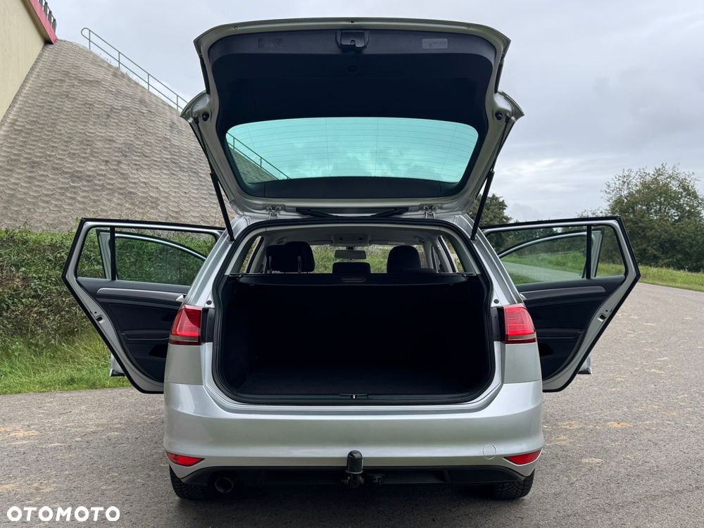 Volkswagen Golf VII 1.6 TDI BMT Comfortline - 19