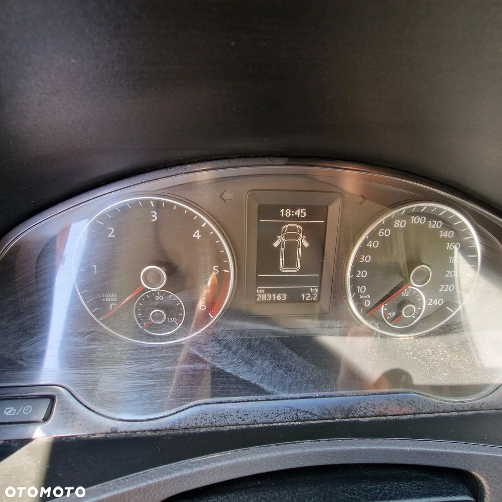 Volkswagen T5 - 16
