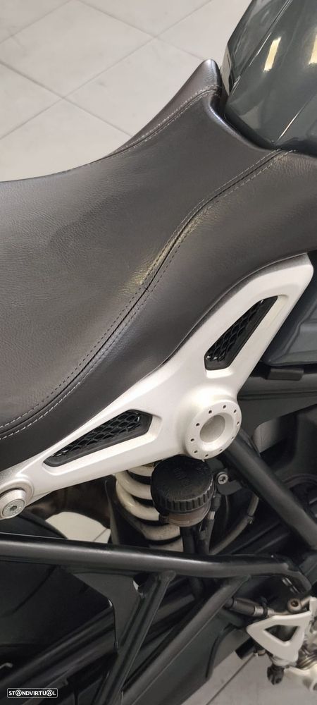 BMW R nineT Pure - 11