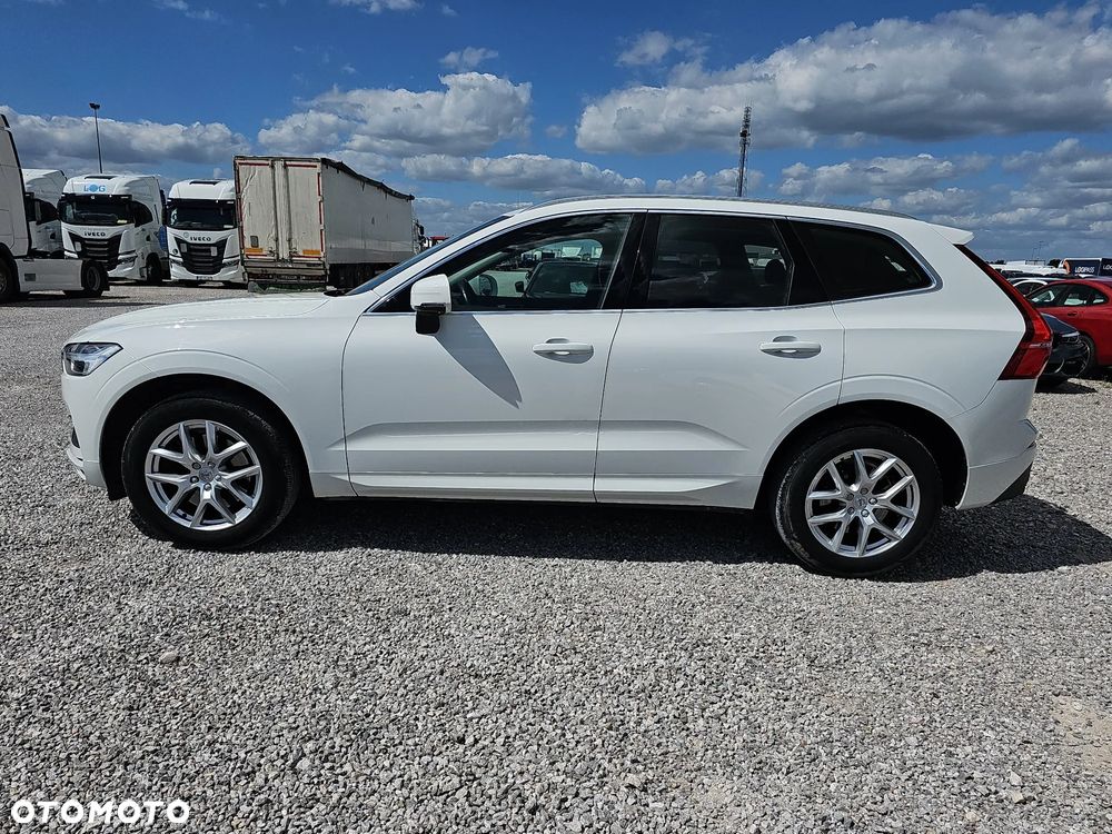Volvo XC 60 T4 Momentum Pro - 8