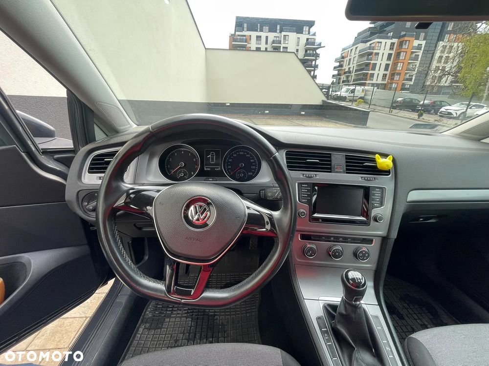 Volkswagen Golf 1.2 TSI BMT Trendline - 10