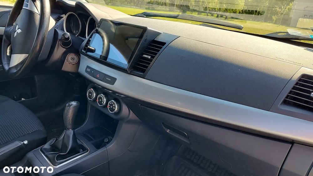 Mitsubishi Lancer 1.6 ClearTec Invite - 25