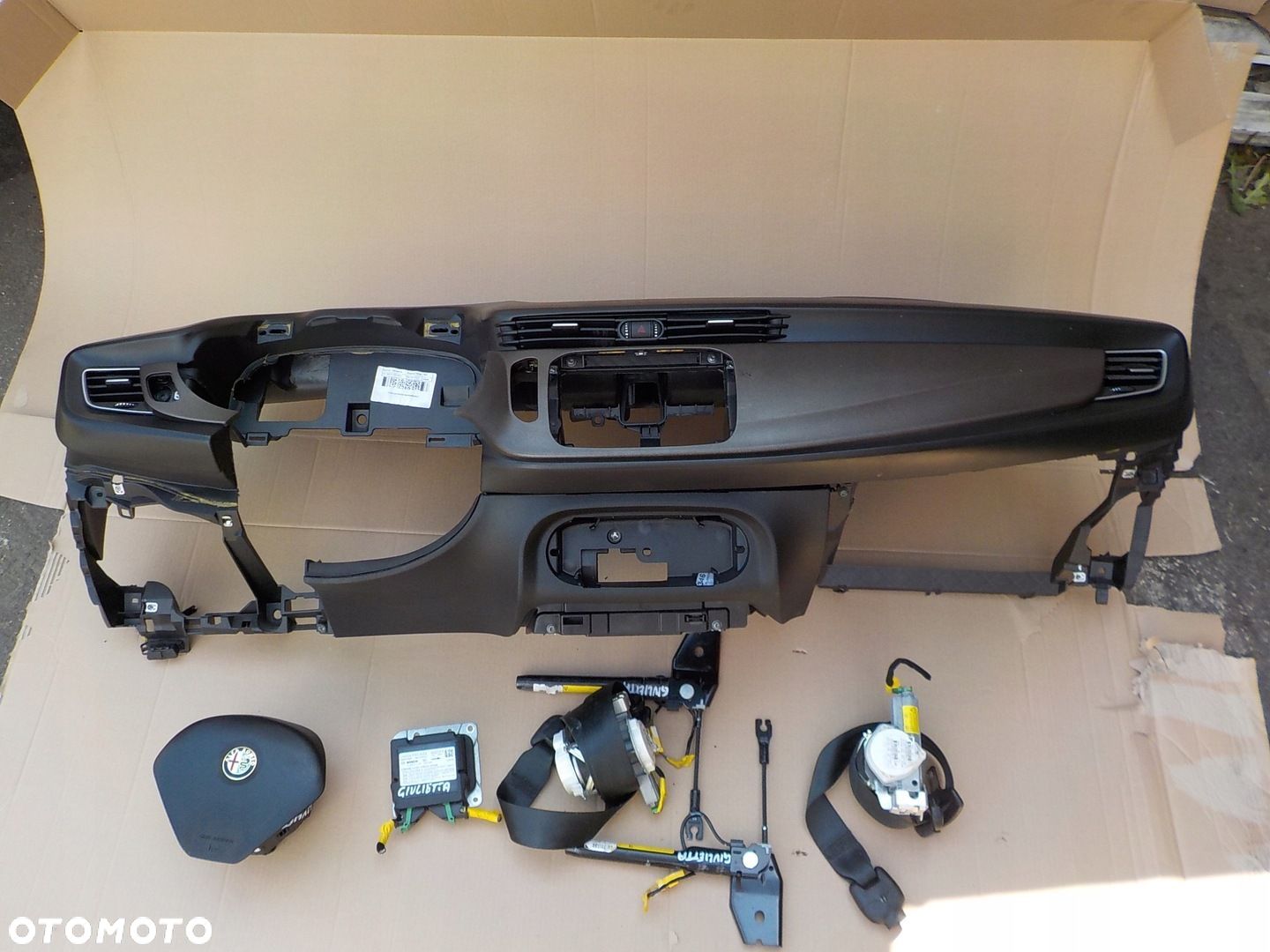 konsola airbag pasy komplet alfa romeo giulietta - 1