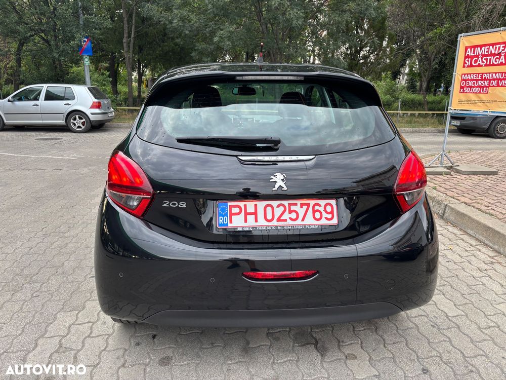 Peugeot 208 1.2 L PureTech Turbo Allure - 15