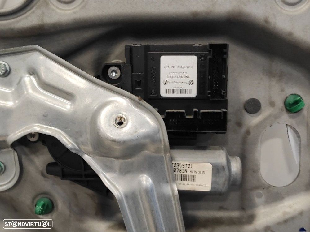 ELEVADOR DE VIDRO FRONTAL ESQUERDO VOLKSWAGEN TOURAN 2004 -1T1837729AE - 1