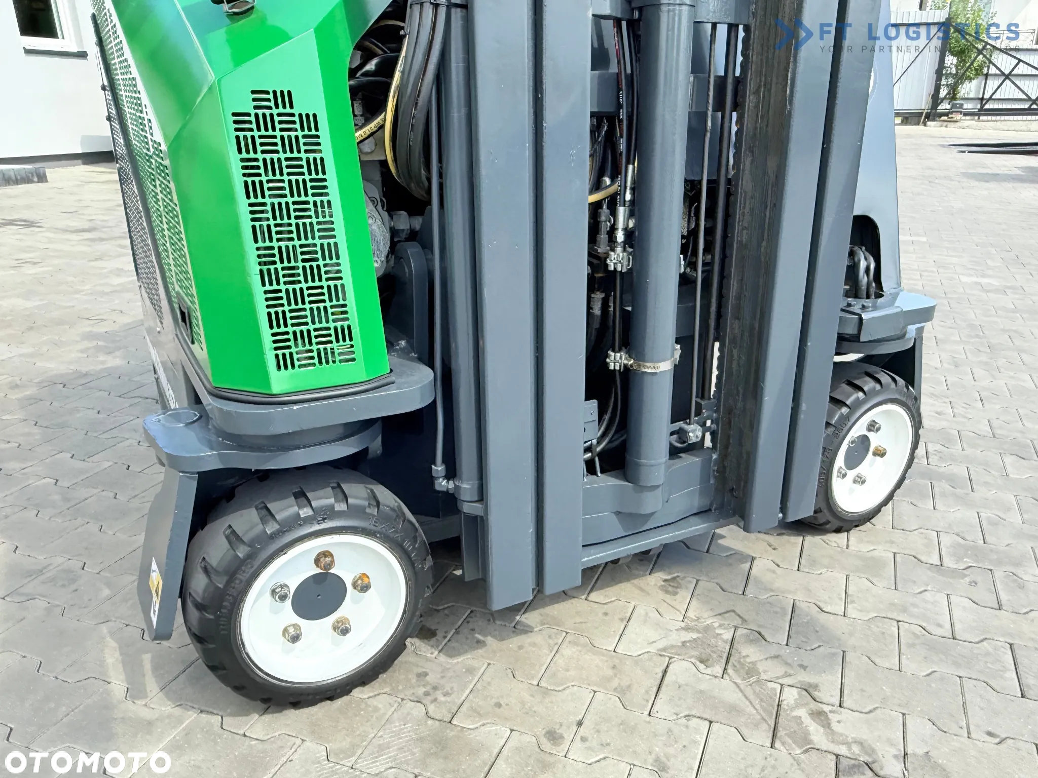Combilift CB2500 / DIESEL / TRIPLEX / WYDŁY WYSUWNE / 5500MM / WOLNY SKOK / PRZESUW WIDEŁ / POZYCJONER / JAK NOWY - 25