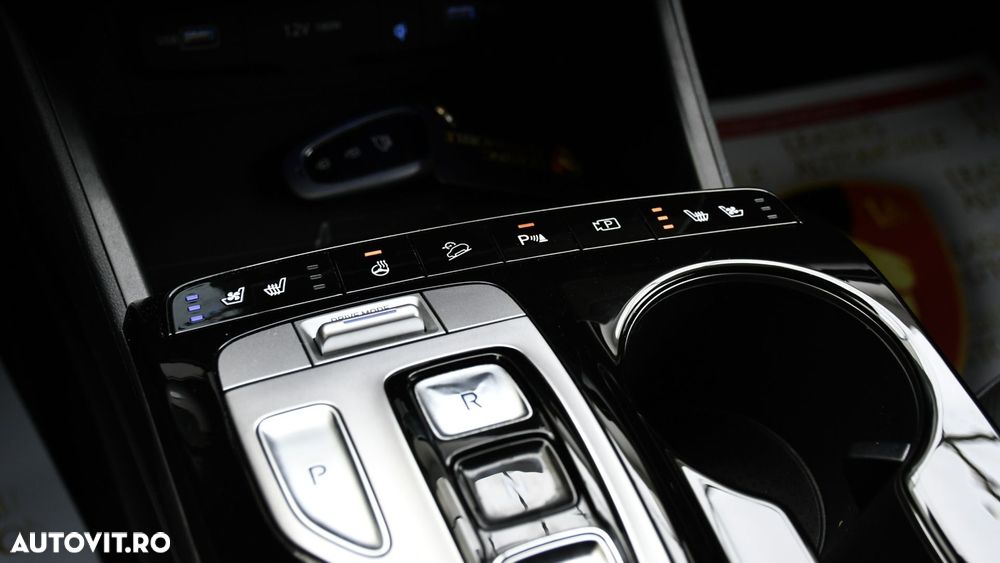 Hyundai Tucson 1.6 T-GDi HEV 2WD Advantage - 24