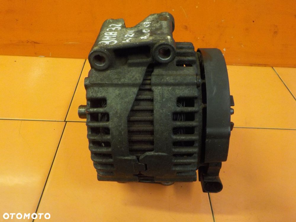 MERCEDES W211 W219 3.0 CDI V6 07r 642 alternator A0131546402 - 1
