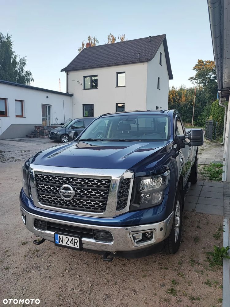 Nissan Titan - 3
