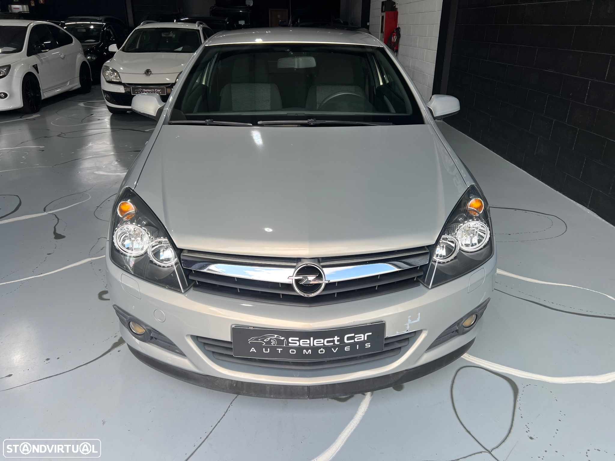 Opel Astra GTC 1.3 CDTi - 4